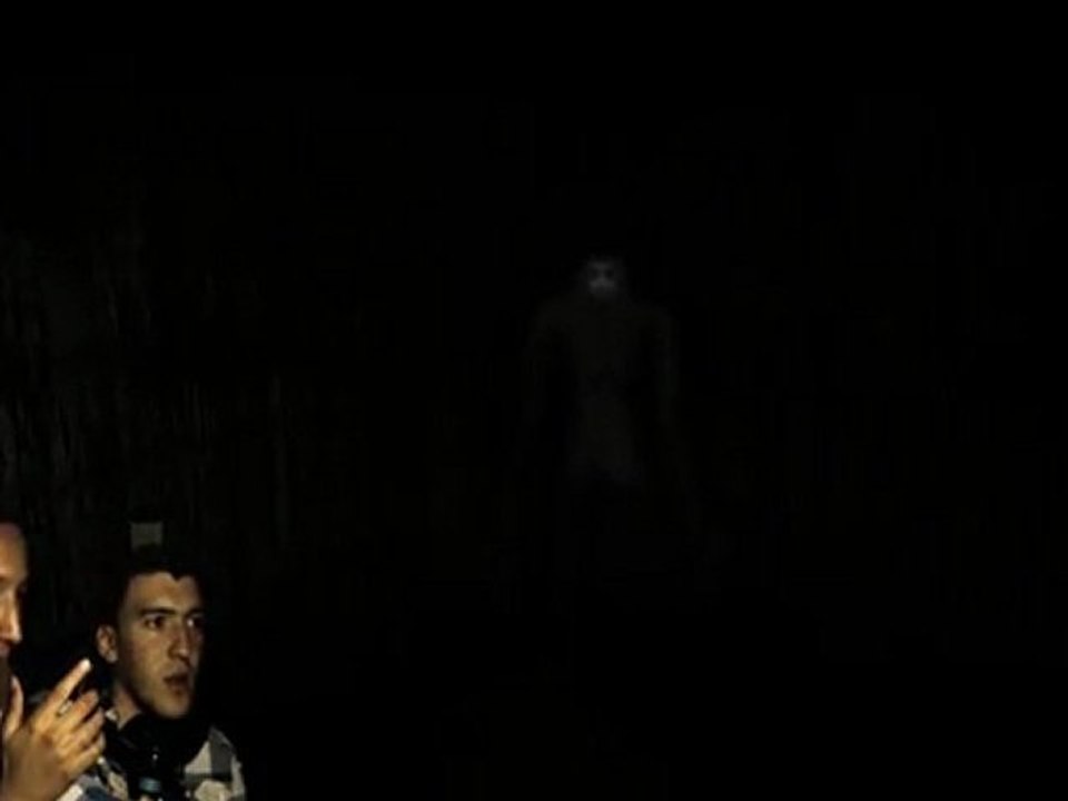 SCP-087 // Billel et Moms descendent des escaliers // HD