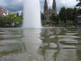 Baden Baden, Allemagne : fontaine & église