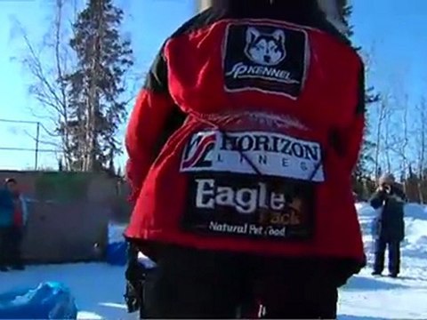 Iditarod 2012-Aliy-Into-Galena-Forum Chiens de traineau