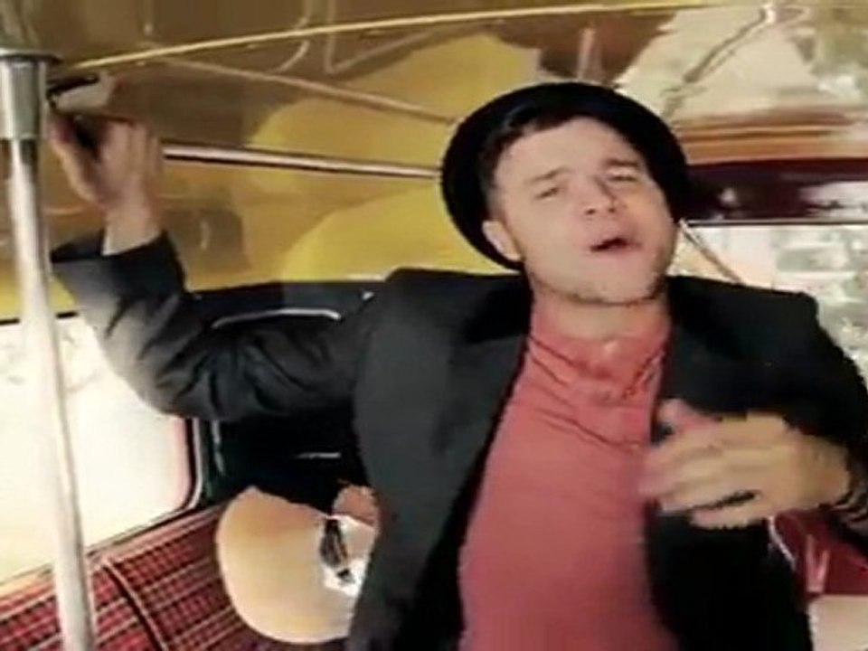 Olly Murs - Dance With Me Tonight (Acoustic)