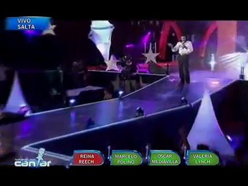 Un cantante con un look particular SXC