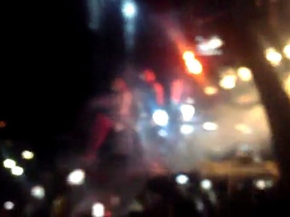 RAMMSTEIN Paris Bercy 06032012  Entrée depuis la fosse