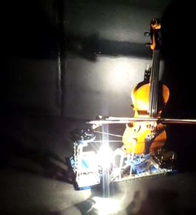 Violon mécanique, par Pierre Bastien