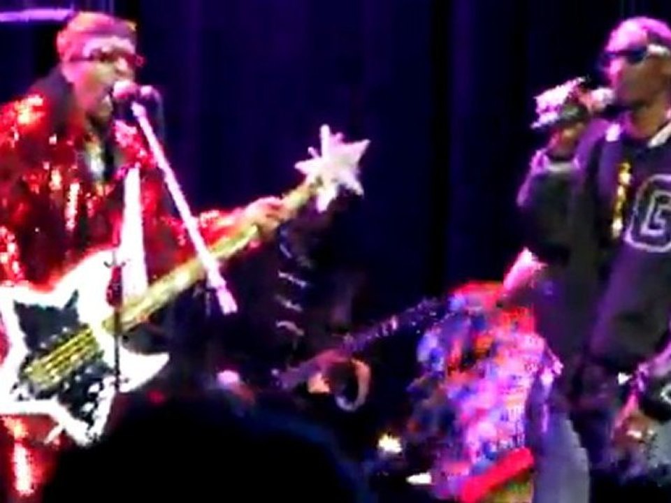 Bootsy Collins & Snoop Dogg "Hollywood Squares" Live @ Club Nokia, Los Angeles, CA, 06-03-2011