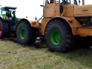 K-700 (215AG) vs CLAAS ATLES 926 ... çekişmesi