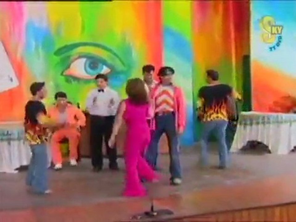 Honey Shezadi Mujra Day Ja Koi Nishani