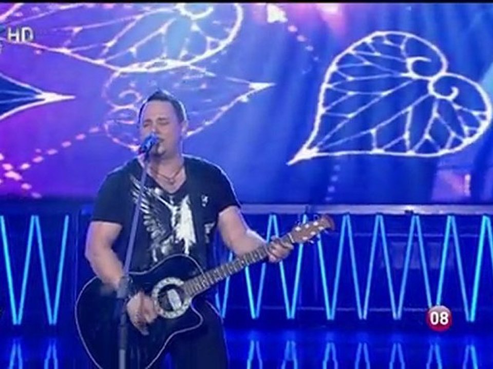 Ovidiu Anton - I Walk Alone(Romanian Song Contest Eurovision 2012)HD