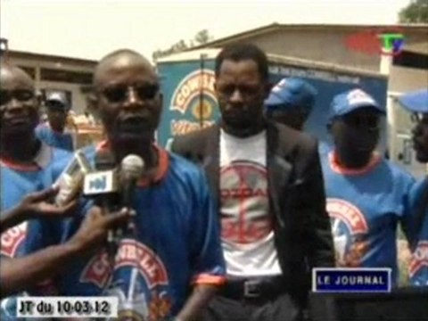 Don de sang au CNTS par les responsables de la fédération pour la paix universelle