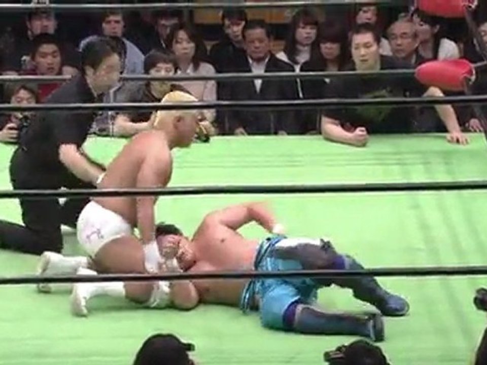 05. Katsuhiko Nakajima (c) vs Genba Hirayanagi - (NOAH 03/07/12)