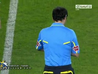 لقطة طريفة بين كرستيانو والحكم في بداية اللقاء