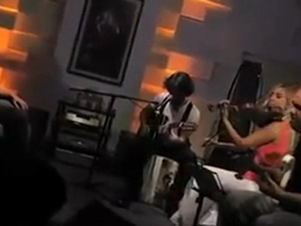 Fırat Tanış  Yani ( Live Performance )