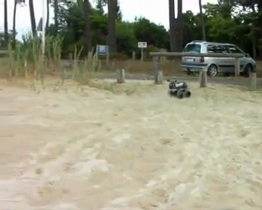 1/12 tamiya lunch box _el kazalunch_ vamos a l a playa .wmv