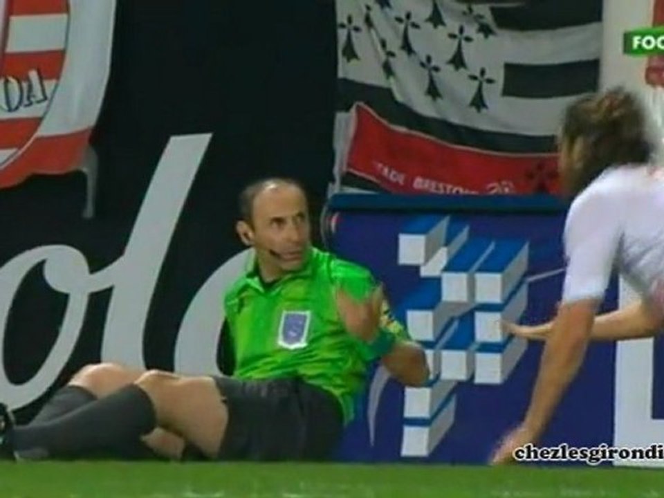 Baysse percute l'arbitre contre Bordeaux