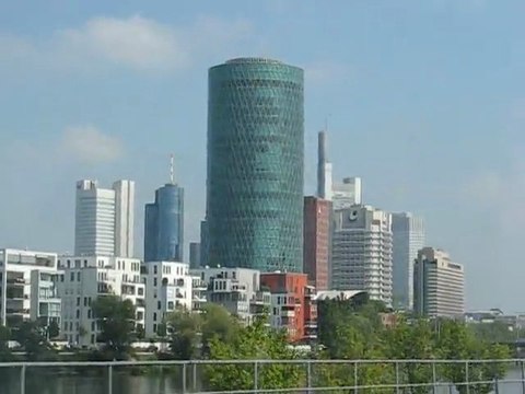 Francfort, Allemagne : gratte-ciel
