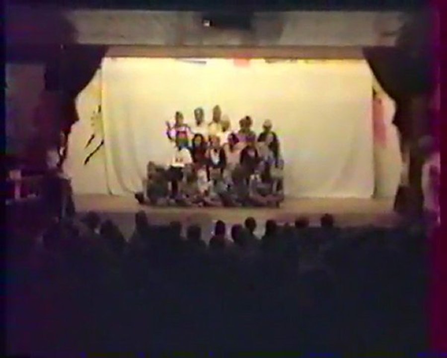colonie MGET Pornichet : spectacle des colons aout 1989 (dernière partie)