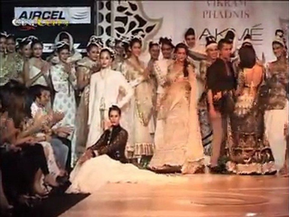 Lakmé Fashion Week 2012: Vikram Phadnis/James Ferreira