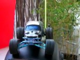rc 1/10 tamiya M04L Volkswagen beetle and her daughter rc 1/36 team losi micro t mere et fille .wmv