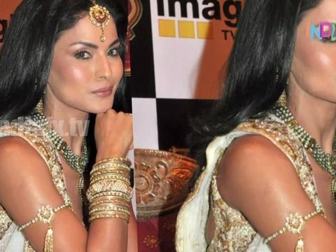71,000 entries for Veena Malik's Swayamvar