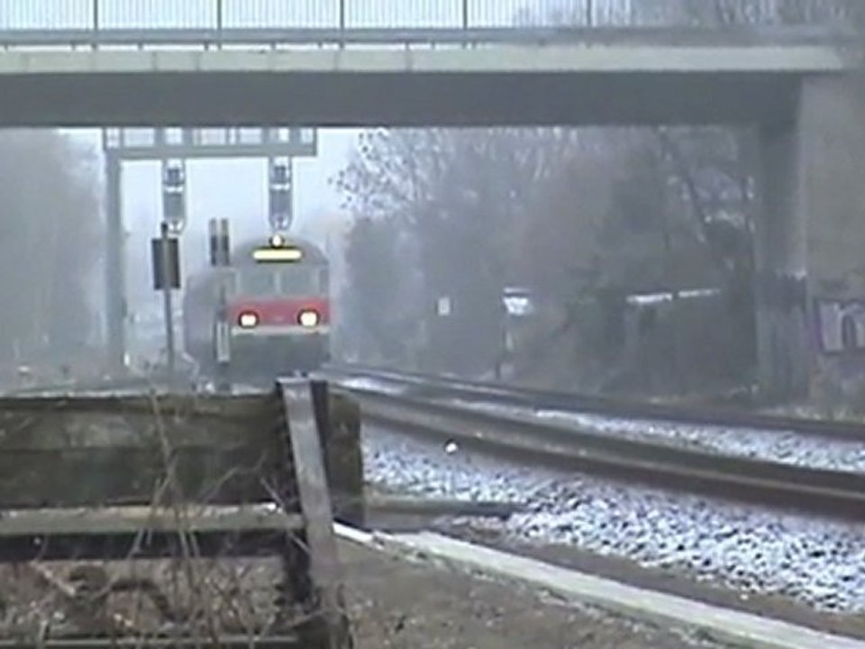 BR218 und BR644 Talent im Bahnhof Rheinbach