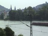 Eisenbahn und Rheinschiffe zwischen Assmannshausen und Rüdesheim