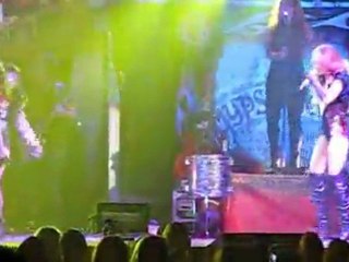 Sexy Pop Stars Strip Down