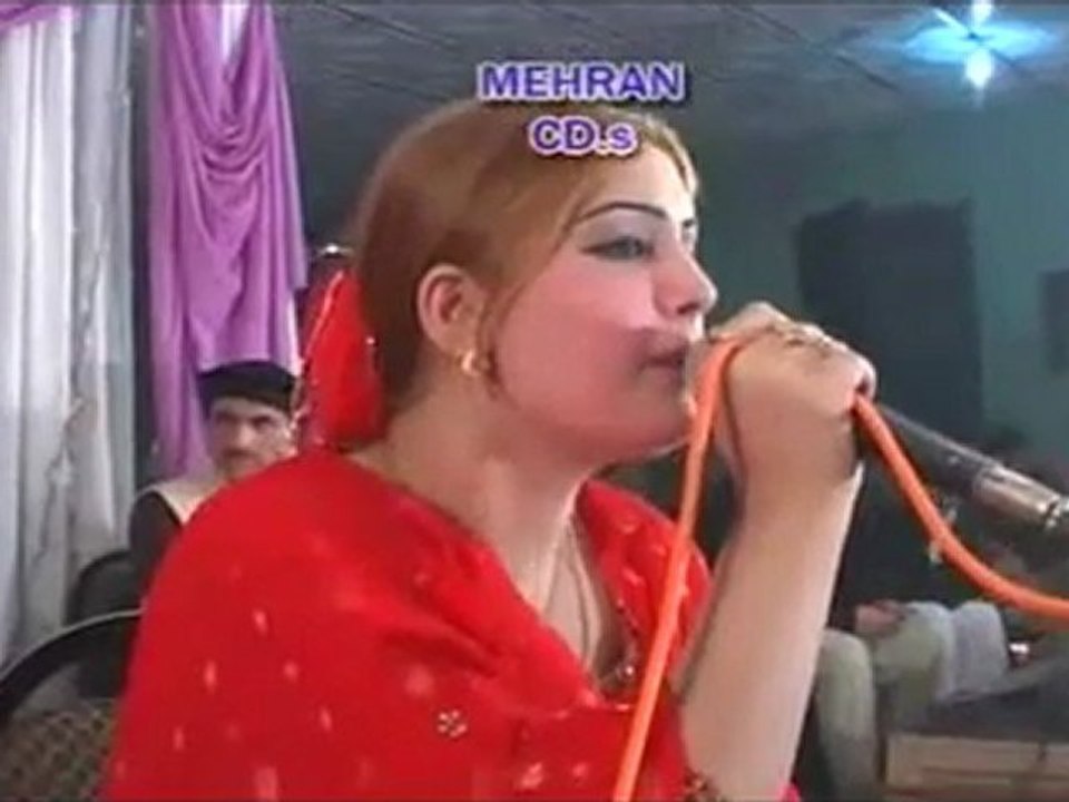 ghazala javed a beautiful face.pashto singer.