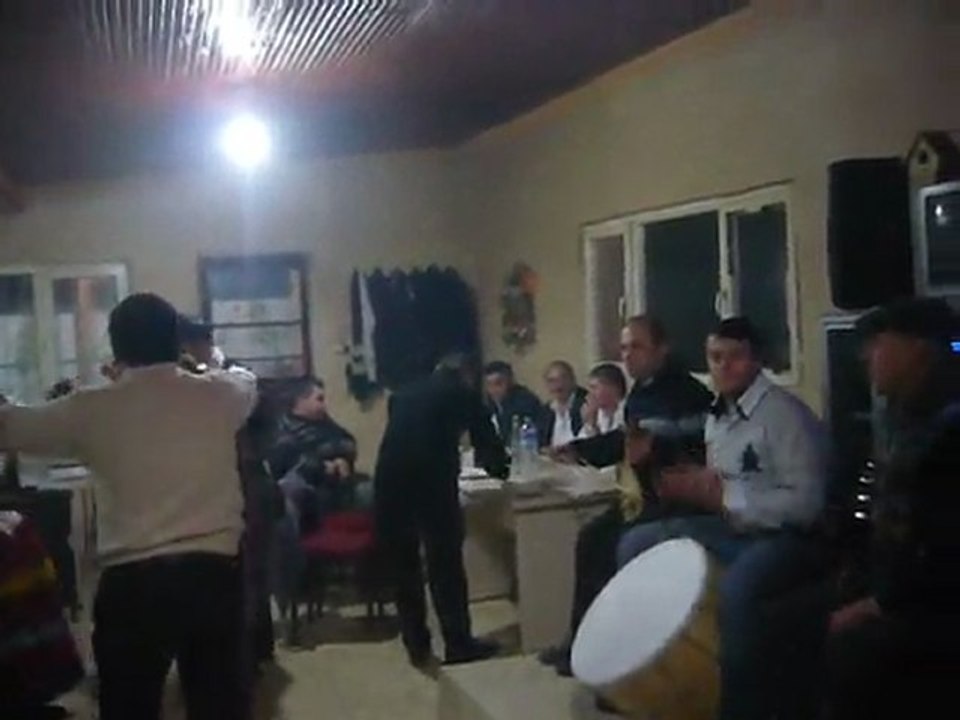 İst Ayazağa Kst Geçeleri Kuyu Kebabın da Dostlar .Kemaneci Yunus