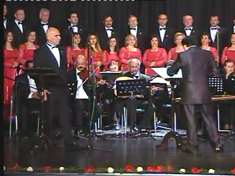 ÇEPÇEVRE BAHAR İÇİNDE-Münir Nurettin