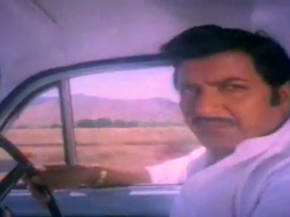 Chinna Kuyil Paaduthu -- Climax Scene -- Sivakumar Ambika Reunion