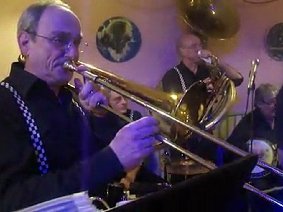 06  08 03 12  NEW ORLEANS JAZZ SPOKEN à la PIZZA GOGO Dreux