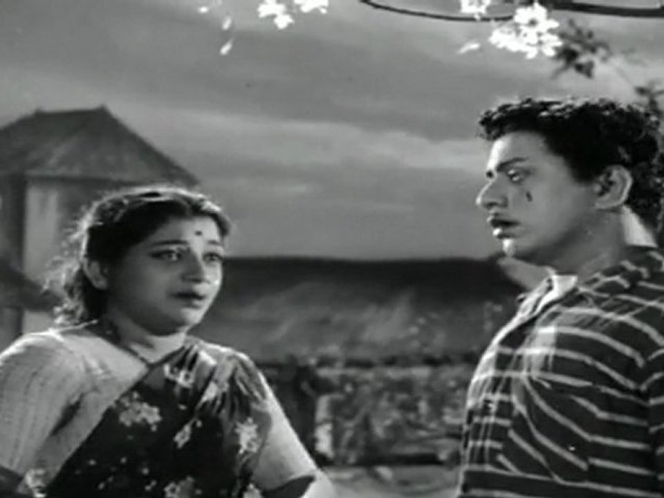 Kan Thiranthathu - Rajendran Maduram Romance Scene