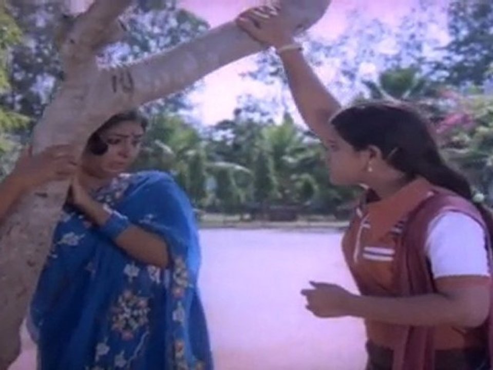 Manjal Nila - Ranjani Suspecting Suresh