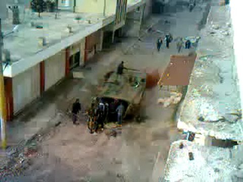 فري برس احدى معارك جيش سوريا الحر كتيبة الفاروق بابا عمر ضد كتائب بشار الخائن