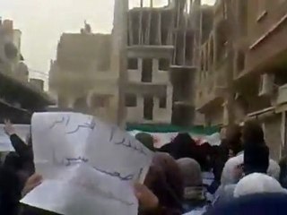 فري برس دير الزور مظاهرة حاشدة لثانوية المتفوقين  12 3 2012ج1