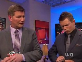 WWE.Monday.Night.Raw.2012.03.12.720p.-Desicorner.net_clip3