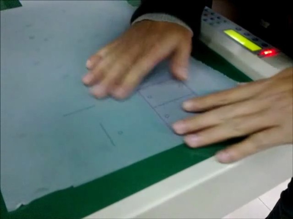 sales02@cutcnccam.com carbon cutter plotter,pattern cutting machine cut carbon