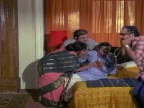Gunavanthudu - Kantha Rao Gets Angry On Sobhan Babu