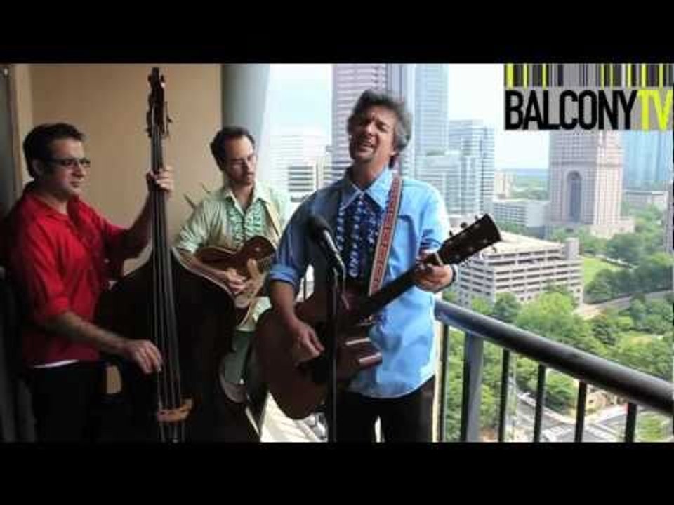 THE SERENADERS (BalconyTV)