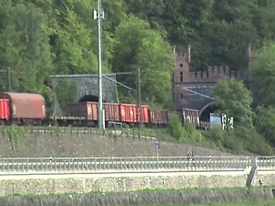 Trains at the north entrance of the Loreley tunnels on the right Rhine line