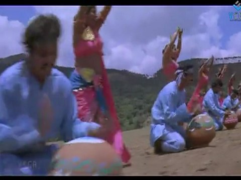 Bhadrachalam -Gang Leader,Chiranjivi,Vijaya Shanthi Folk Song