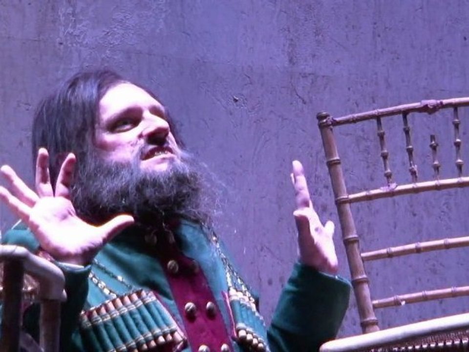 Théâtre: "Les Apaches", une création très personnelle de Macha Makeïeff à Marseille