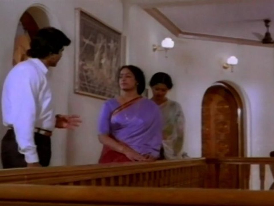 Kaval Nilayam - K.R.Vijaya Anxiety About Sarath Kumar