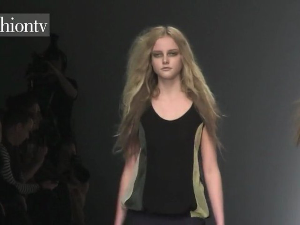 John Rocha Fall 2012 Show - London Fashion Week | FashionTV
