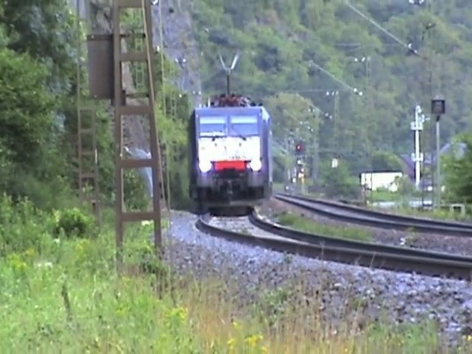 Züge südlich Loreley, RHB145, Railion185, Railion145, 101, MRCE189, Crossrail 185, 460, 428, 427