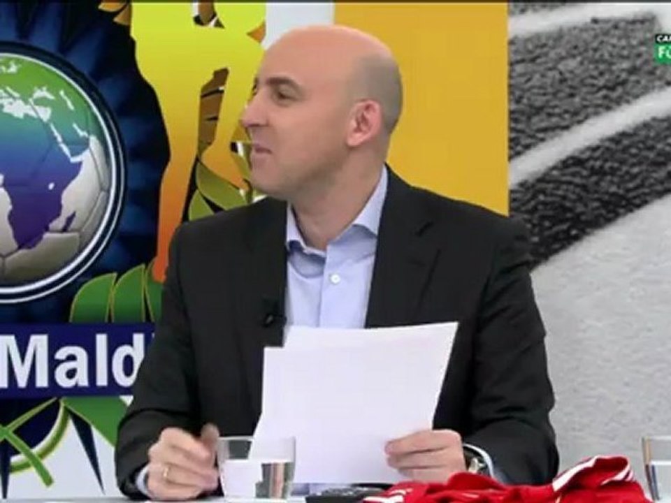 Julio Maldonado saludando los seguidores Marroquis de su programa fiebre...
