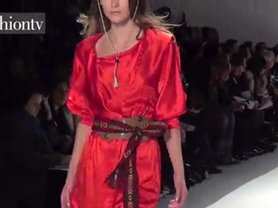 Carlos Miele Fall 2012 Show at New York FW | FashionTV