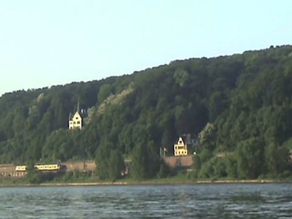 Eisenbahnen gegenüber von Unkel am Rhein, BR151, 3x BR101, 2x BR643, 2x BR146, ICE-T, BR460