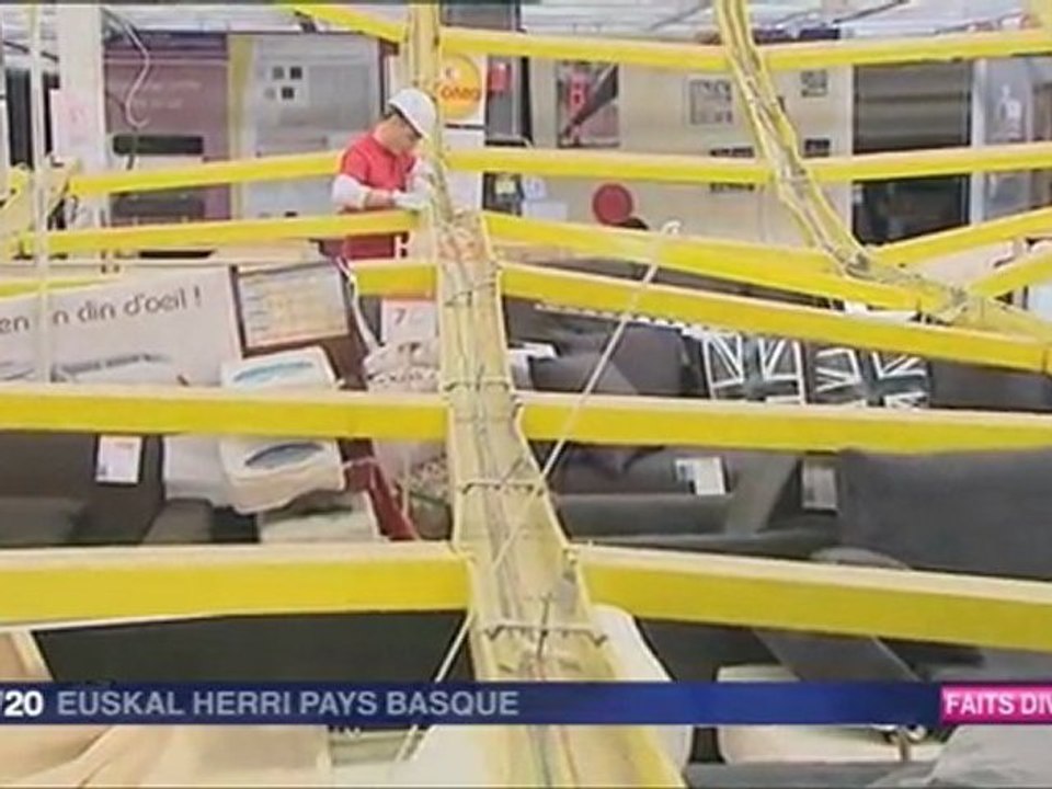 Accident spectaculaire Conforama