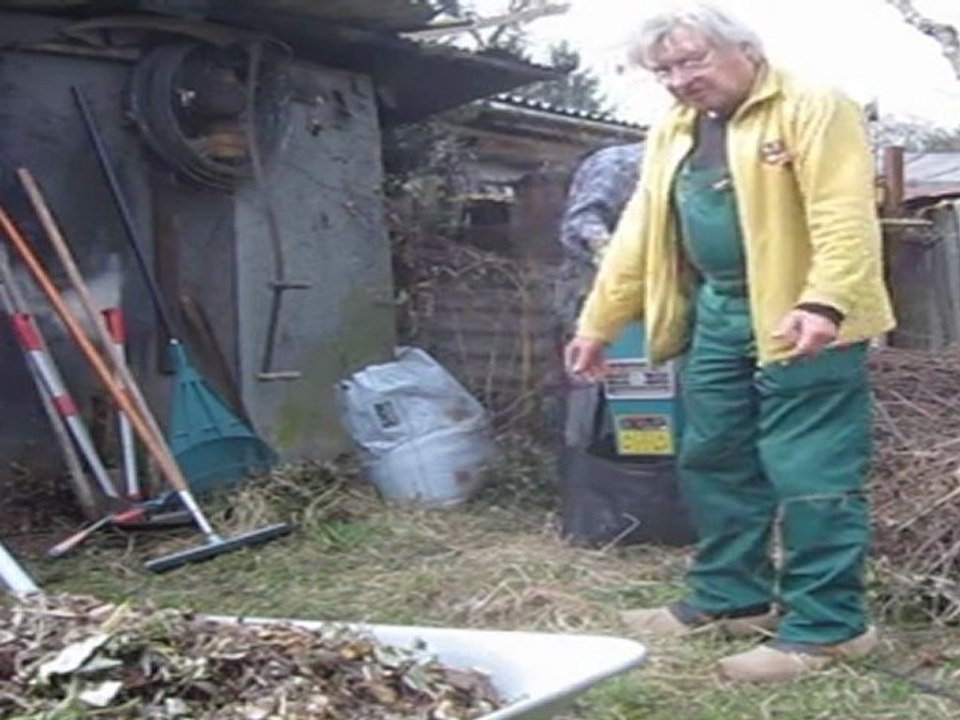 A2-B2 Hörverstehen Hexel Häckselarbeit Zerkleinerung im Garten