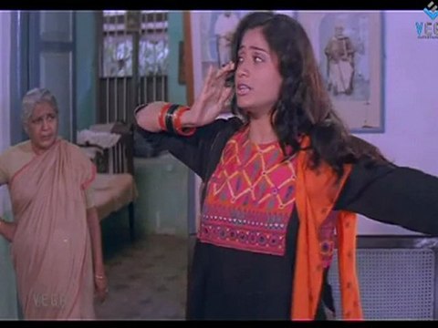 Gang Leader - Chiranjeevi And Vijaya Santhi Comedy